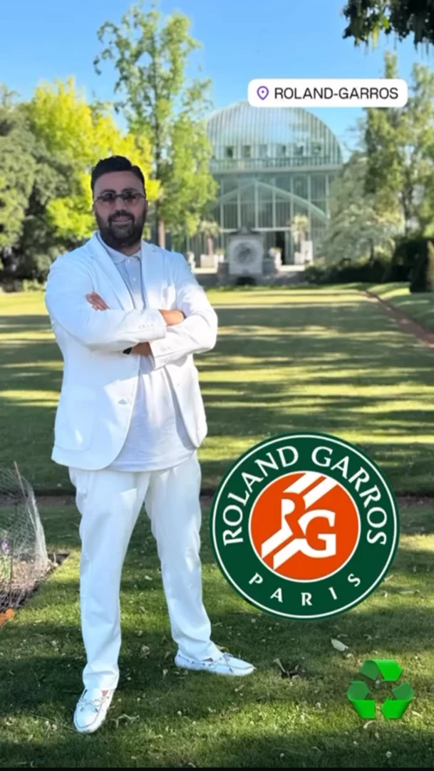 Paris Roland Garros’ta Türk İmzası: Serkan Şerefhanoğlu’ndan Djokovic Portresi ile Çevre ve Eğitime Duyarlı Mesaj!